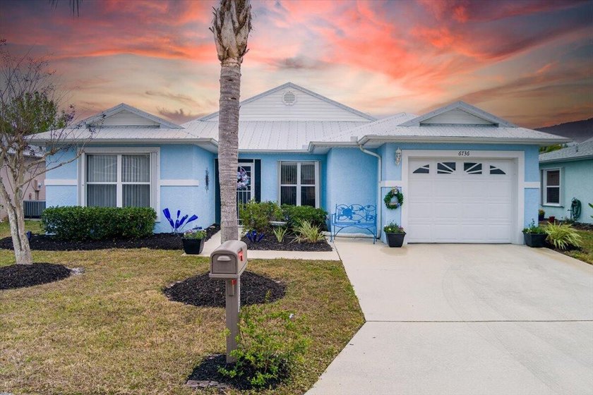 * FURNISHED * Beautiful CBS home located in the desirable 55+ - Beach Home for sale in Fort Pierce, Florida on Beachhouse.com