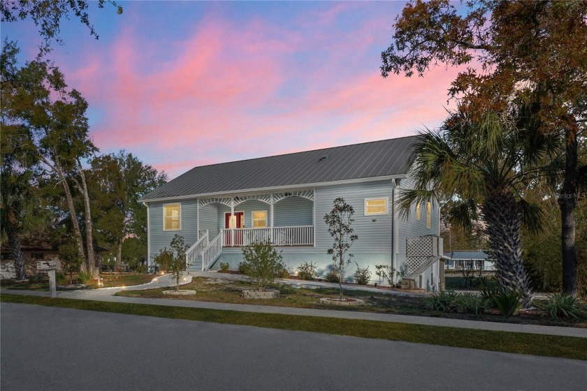 LOCATION LOCATION LOCATION!! Have you been dreaming of owning - Beach Home for sale in New Port Richey, Florida on Beachhouse.com