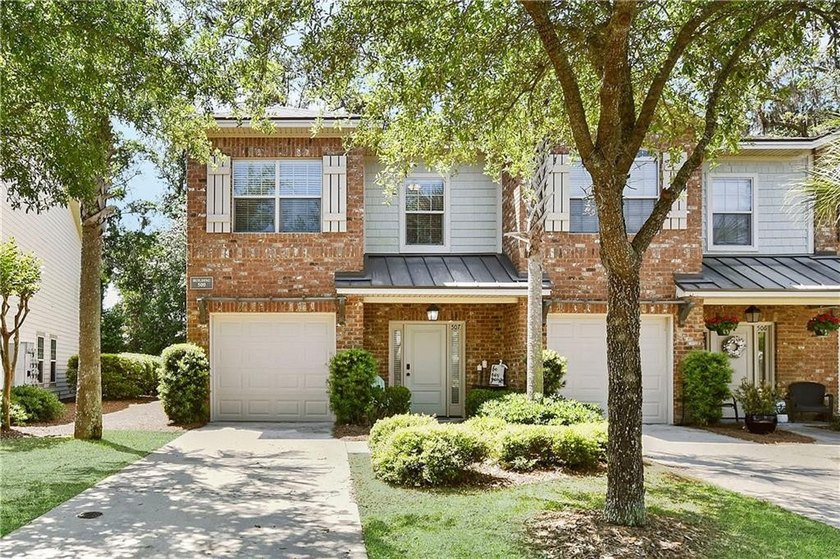 Welcome to your slice of island life on St Simons Island! This - Beach Townhome/Townhouse for sale in Saint Simons, Georgia on Beachhouse.com