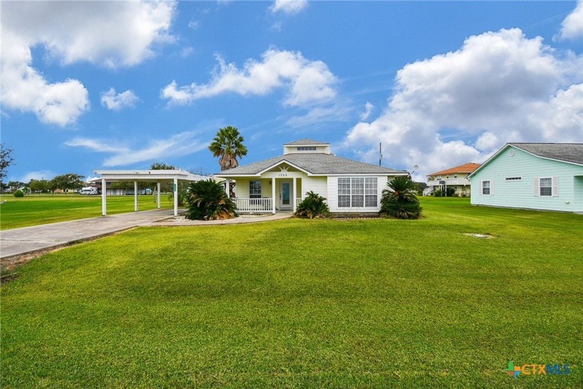 Nestled in the gated coastal community of Cape Carancahua, 1723 - Beach Home for sale in Palacios, Texas on Beachhouse.com