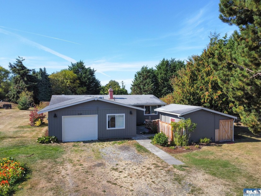 Fantastic single-level home in desirable Dungeness area, many - Beach Home for sale in Sequim, Washington on Beachhouse.com
