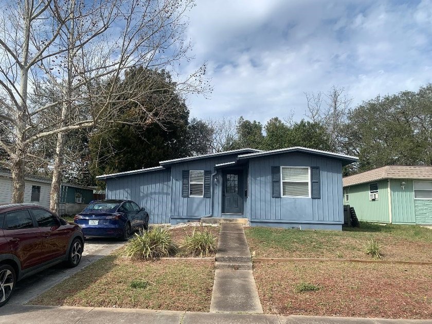 Adorable Completely Updated 2 Bedroom 2 Bath Home In The St - Beach Home for sale in St Augustine, Florida on Beachhouse.com