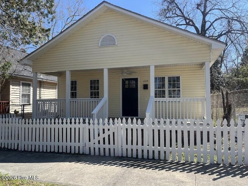 Modern Luxury Meets Historic Charm - Completely Remodeled & - Beach Home for sale in Wilmington, North Carolina on Beachhouse.com