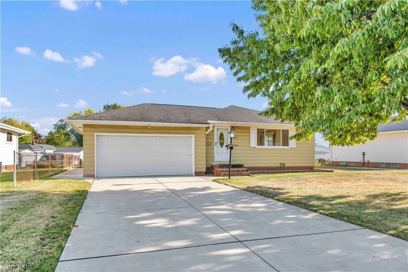 Welcome to 34622 Iris Lane, in the serene and friendly - Beach Home for sale in Eastlake, Ohio on Beachhouse.com