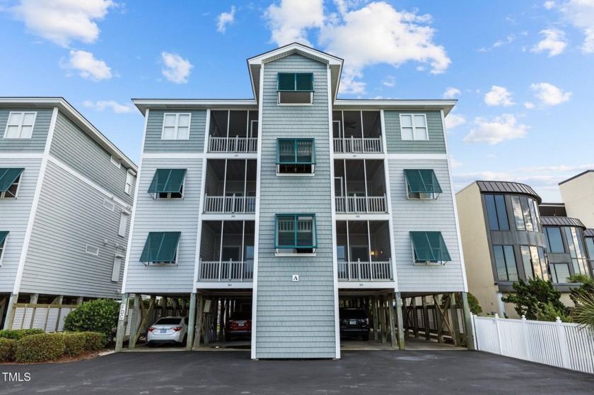 Don't miss this rare opportunity to own a 3rd Floor Condo at - Beach Condo for sale in Pine Knoll Shores, North Carolina on Beachhouse.com