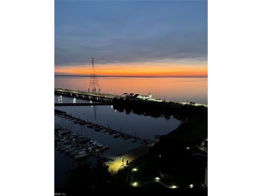 Take in the stunning million-dollar river views from every room - Beach Home for sale in Newport News, Virginia on Beachhouse.com