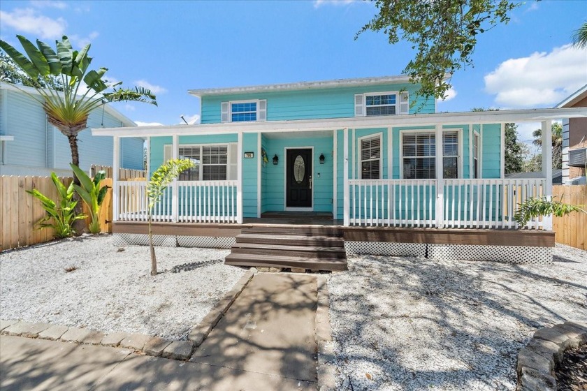 Welcome to your slice of paradise on Siesta Key. This - Beach Home for sale in Sarasota, Florida on Beachhouse.com
