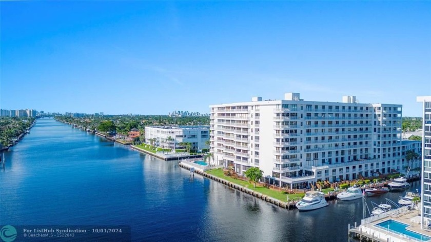 Pilot House offers relaxing waterfront living in this large 8th - Beach Condo for sale in Fort Lauderdale, Florida on Beachhouse.com