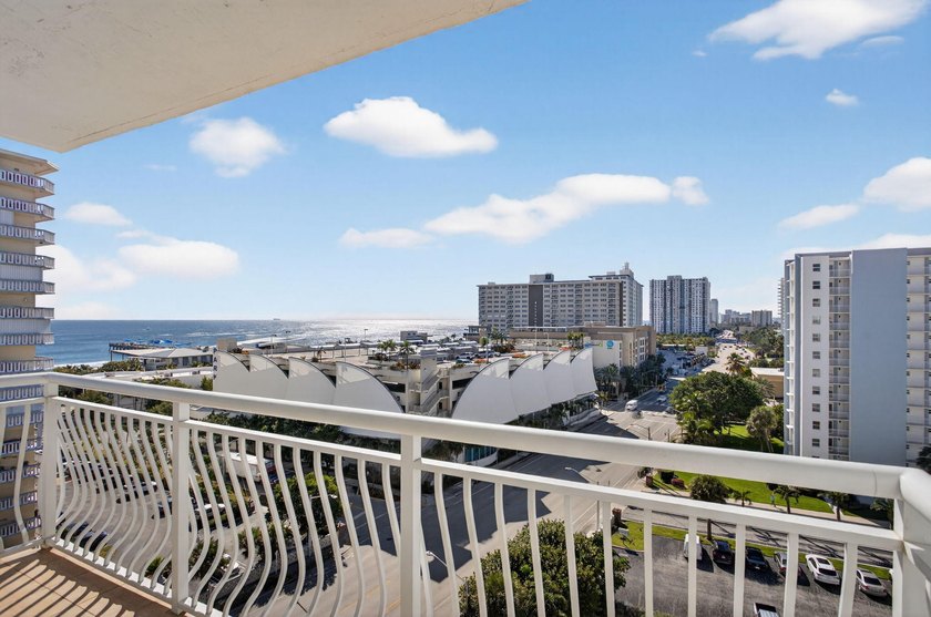 Spacious southeast corner 2-bedroom, 2-bath condo with sweeping - Beach Condo for sale in Pompano Beach, Florida on Beachhouse.com