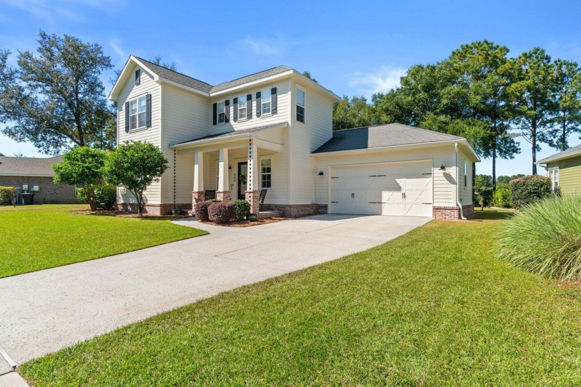 Southern Charm awaits you upon entering  this gorgeous home that - Beach Home for sale in Freeport, Florida on Beachhouse.com