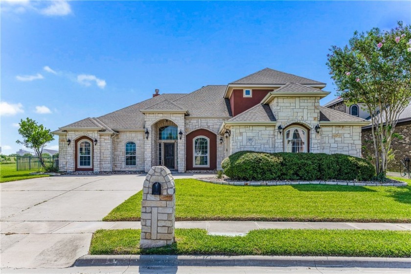 Discover the perfect fusion of rustic charm and upscale coastal - Beach Home for sale in Portland, Texas on Beachhouse.com