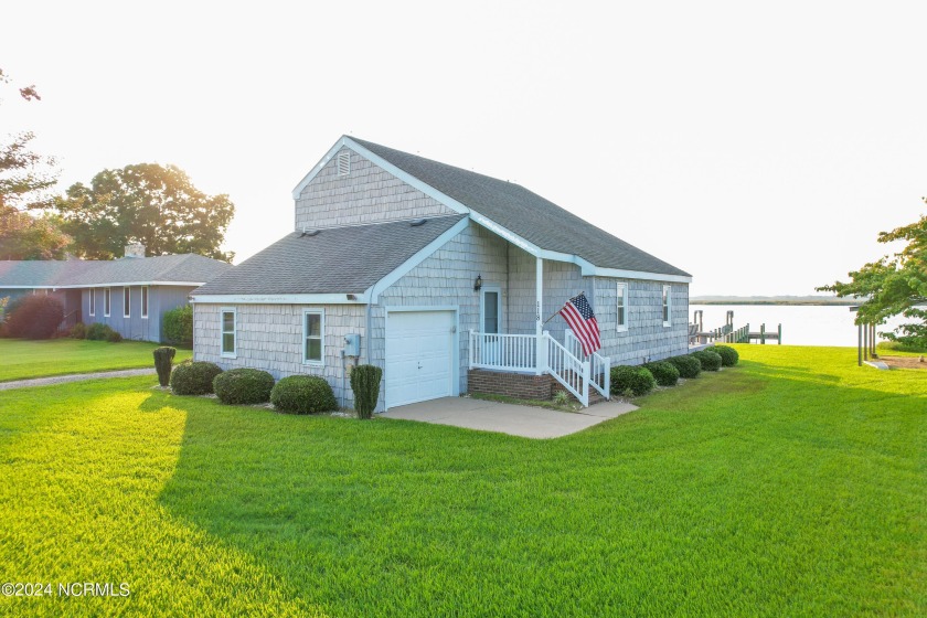 Waterfront Living at Its Finest on Tulls Bay. Experience the - Beach Home for sale in Moyock, North Carolina on Beachhouse.com