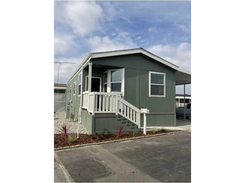 Come check out this beautiful Skyline 2023, 2-bedroom - Beach Home for sale in Oxnard, California on Beachhouse.com