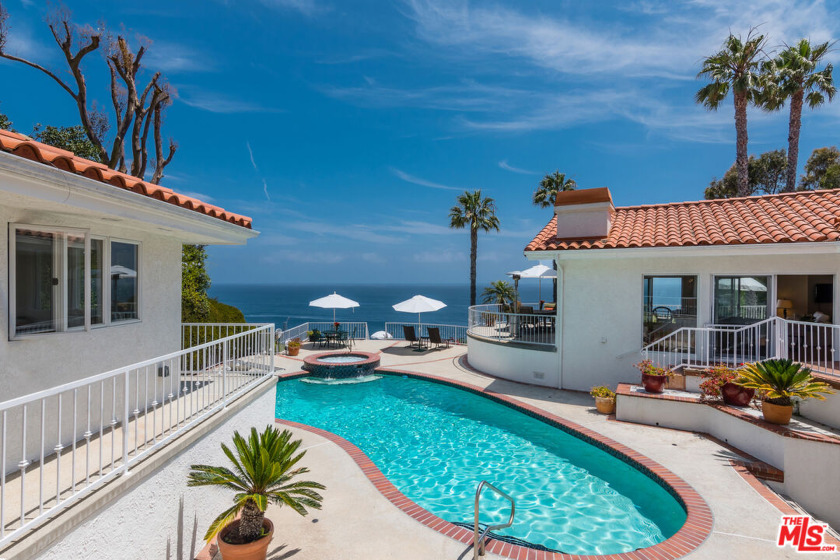 Perfectly situated for panoramic vistas, light and spacious - Beach Home for sale in Malibu, California on Beachhouse.com