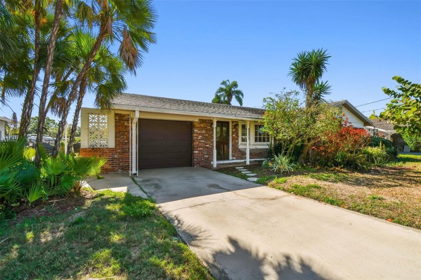 ENDLESS WATERFRONT POTENTIAL!!! Nestled in the serene Bay Crest - Beach Home for sale in Tampa, Florida on Beachhouse.com