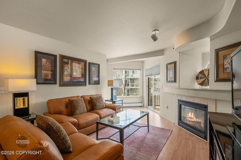 Jump on this one quick! Charming move-in ready condo with your - Beach Condo for sale in Anchorage, Alaska on Beachhouse.com