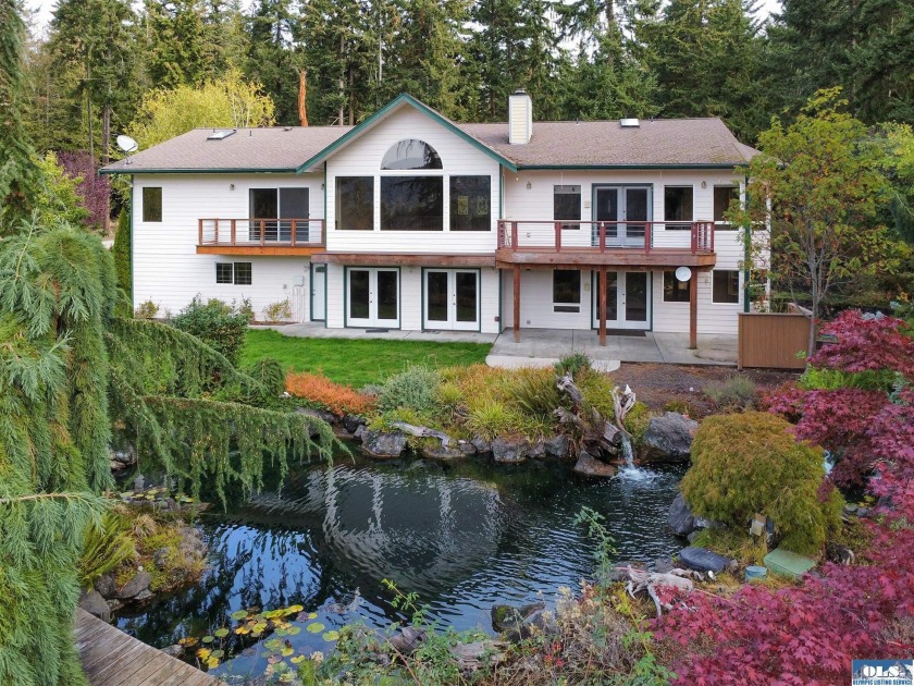 5 beautiful acres on Sequim's iconic Bell Hill! This home - Beach Home for sale in Sequim, Washington on Beachhouse.com