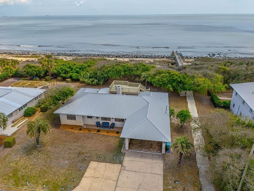 Experience the ultimate in coastal iving with this exceptional - Beach Home for sale in Jekyll Island, Georgia on Beachhouse.com