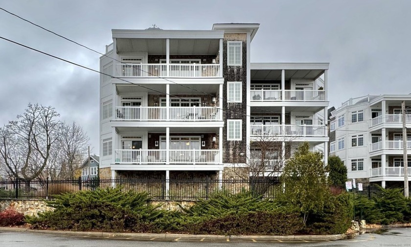 Luxury one level condo living in an upscale gated - Beach Condo for sale in Milford, Connecticut on Beachhouse.com