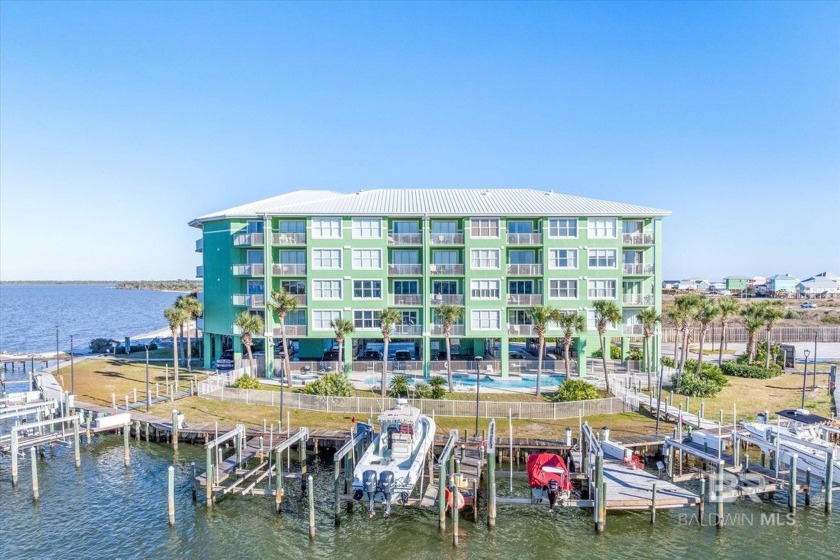 Come see the incredible views from this 3rd story corner unit in - Beach Home for sale in Gulf Shores, Alabama on Beachhouse.com