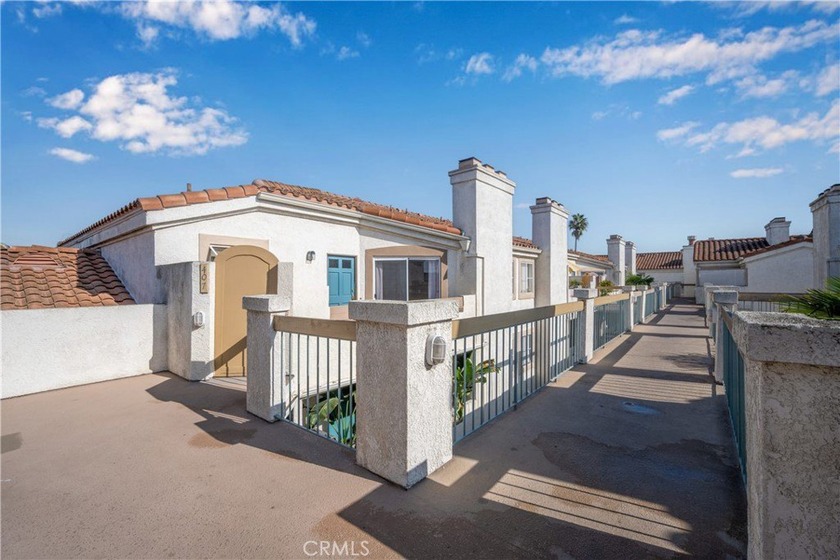 Bright, inviting, and thoughtfully upgraded, this 3-bedroom - Beach Condo for sale in Long Beach, California on Beachhouse.com