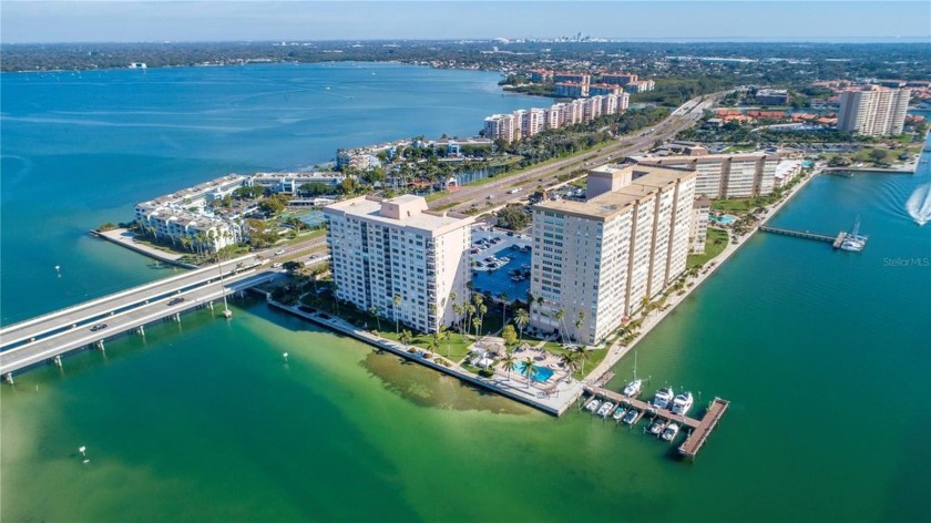 Welcome to Paradise with this turnkey condo! Point Brittany is a - Beach Condo for sale in St. Petersburg, Florida on Beachhouse.com