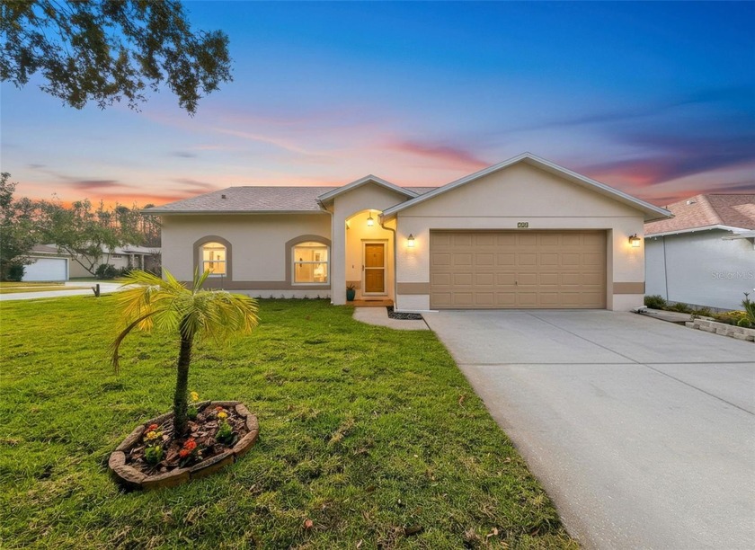 Welcome to 724 Cypress Park, in one of Tarpon Springs' most - Beach Home for sale in Tarpon Springs, Florida on Beachhouse.com