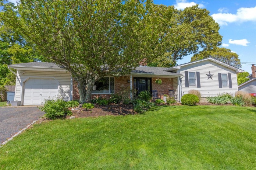 This 3-bedroom, 1.5-bath Ranch has loads of curb-appeal, is - Beach Home for sale in Rocky Point, New York on Beachhouse.com
