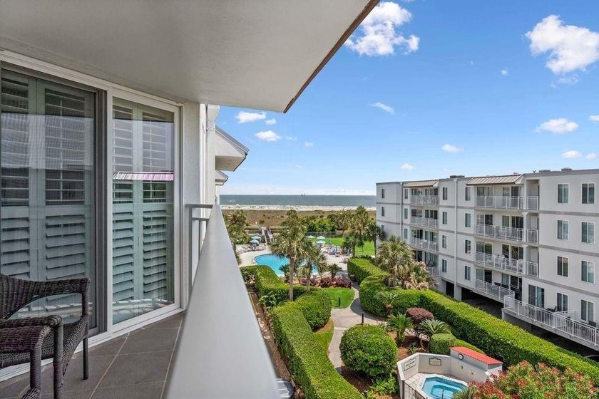 Beautifully furnished 2-bedroom turnkey unit located directly on - Beach Condo for sale in Saint Simons, Georgia on Beachhouse.com