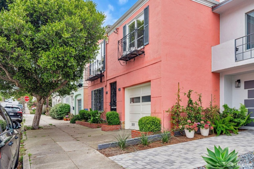 Golden Gate Heights Semi-Detached Home offers flexibility to use - Beach Townhome/Townhouse for sale in San Francisco, California on Beachhouse.com