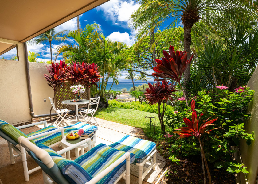 Front Row - 1 bd2 ba wbig ocean Views! Maui Kamaole A110 - 4th - Beach Vacation Rentals in Kihei, Hawaii on Beachhouse.com