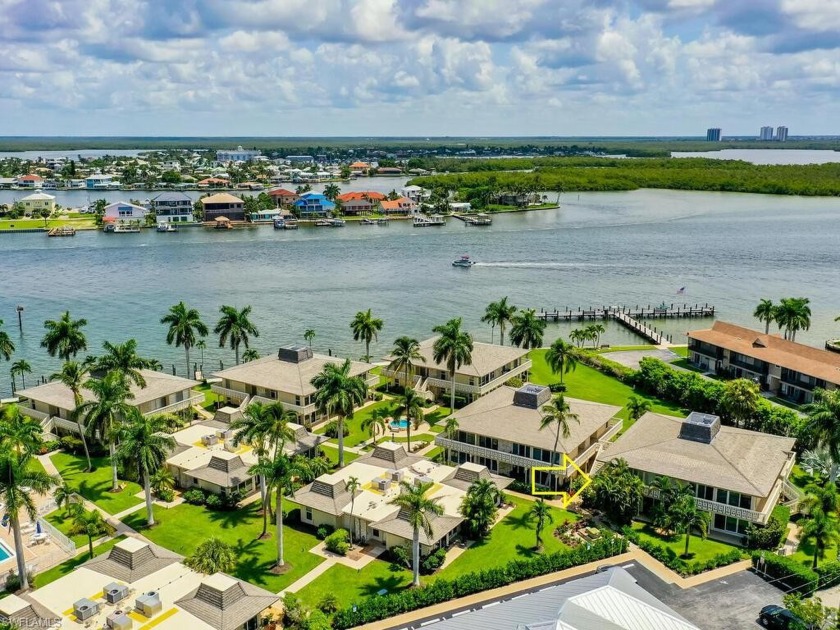 Completely remodeled and ready to make your own! Paradise awaits - Beach Apartment for sale in Marco Island, Florida on Beachhouse.com