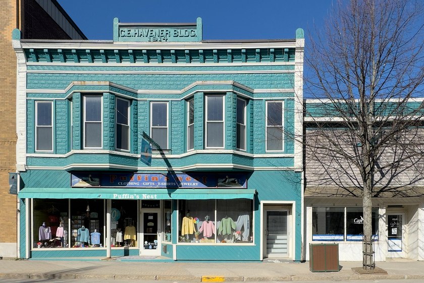 Welcome to Rockland's vibrant and popular Main Street! This - Beach Commercial for sale in Rockland, Maine on Beachhouse.com