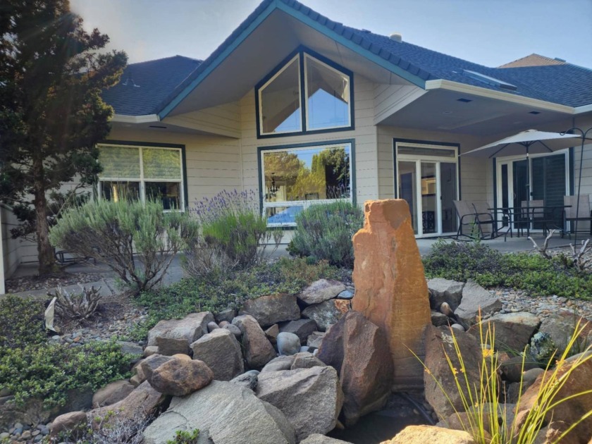 Paul Patrick Custom Built home known for quality craftsmanship - Beach Home for sale in Florence, Oregon on Beachhouse.com