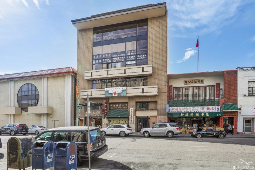 Located in the heart of Oakland's bustling Chinatown, this space - Beach Commercial for sale in Oakland, California on Beachhouse.com