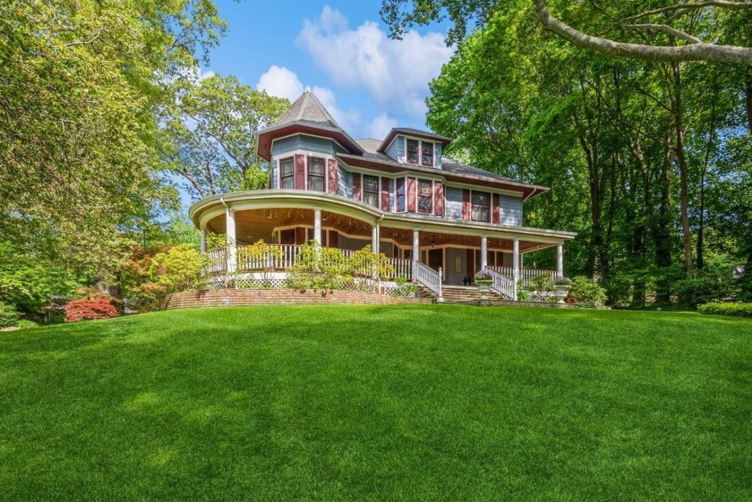 Nestled within the storied Red Spring Colony of Glen Cove, 110 - Beach Home for sale in Glen Cove, New York on Beachhouse.com