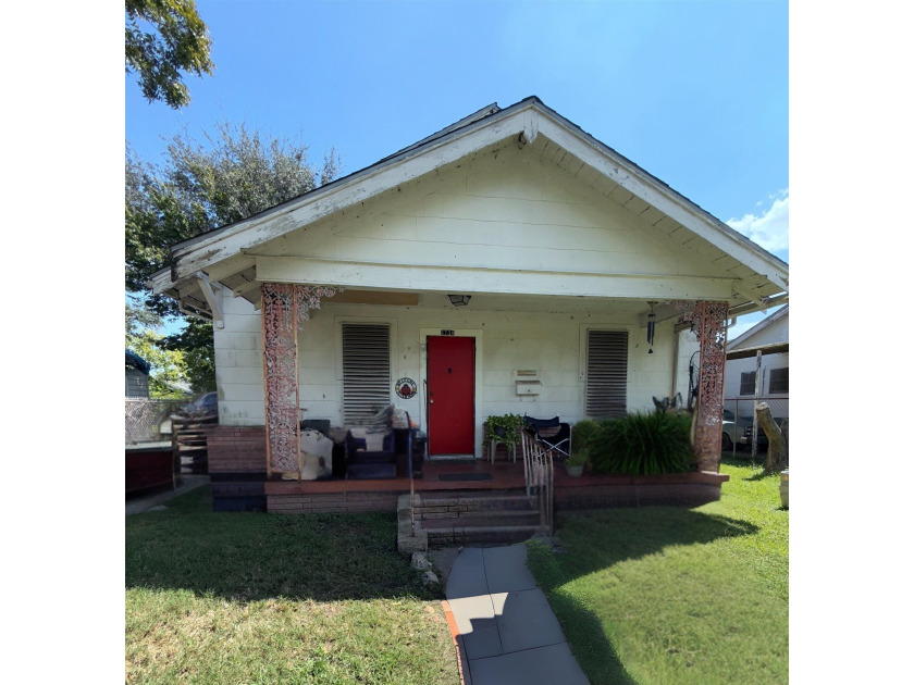 This 4 bedroom, 2 bathroom home is tenant-occupied and being - Beach Home for sale in Port Arthur, Texas on Beachhouse.com