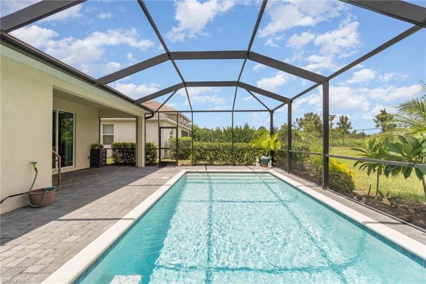 Meticulously maintained 4 Bedroom, 3 Bath ranch Trevi Model pool - Beach Home for sale in Naples, Florida on Beachhouse.com