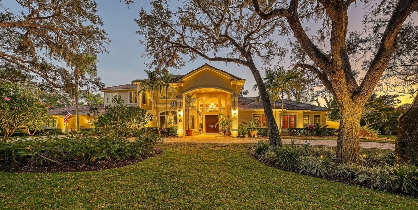 PRIVATE ESTATE IN THE OAKS WITH OVER 1 ACRE AND 2 BR GUEST - Beach Home for sale in Osprey, Florida on Beachhouse.com