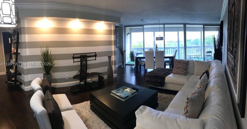 Wow! This stunning 2/2 condo is completely remodeled from top to - Beach Condo for sale in Lauderhill, Florida on Beachhouse.com