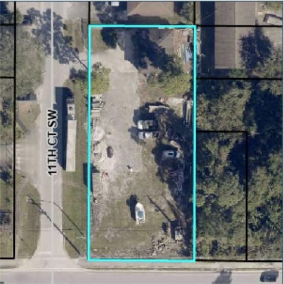 1,200 sq ft commercial building space with excellent exposure - Beach Commercial for sale in Vero Beach, Florida on Beachhouse.com
