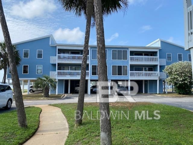 Price Adjustment!! Schedule your tour today! Newly Renovate with - Beach Home for sale in Gulf Shores, Alabama on Beachhouse.com