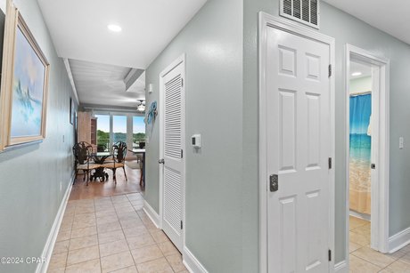 Amazing Deal Alert...Recently Updated & Ready For You! This - Beach Condo for sale in Panama City, Florida on Beachhouse.com