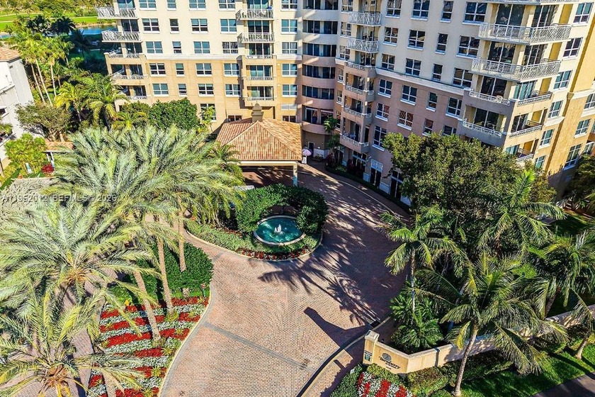 Welcome to Turnberry  on the Green at 19501 W Country Club Dr - Beach Condo for sale in Aventura, Florida on Beachhouse.com