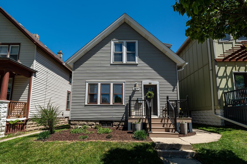 Located in the heart of vibrant Bay View, this picture perfect - Beach Home for sale in Milwaukee, Wisconsin on Beachhouse.com