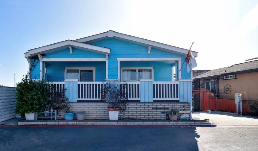 Welcome to coastal living at its finest in the highly desirable - Beach Home for sale in Huntington Beach, California on Beachhouse.com