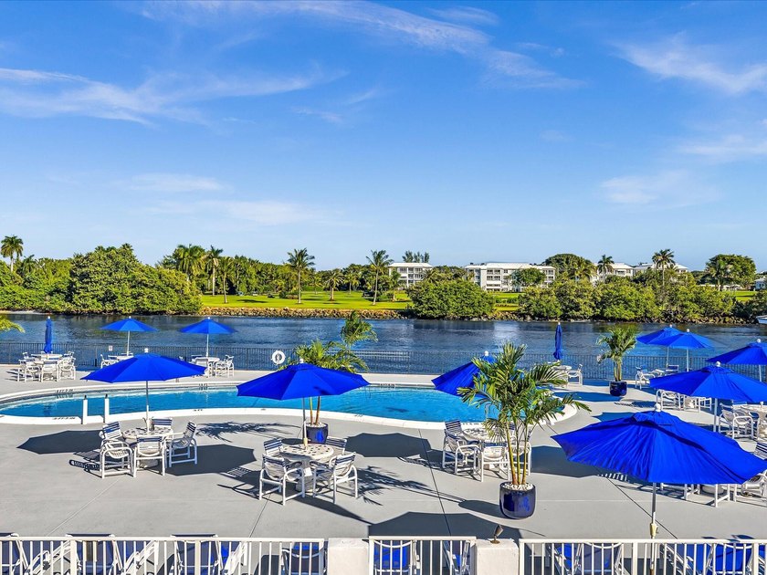 A perfect opportunity to update and create your dream space - Beach Condo for sale in Boynton Beach, Florida on Beachhouse.com