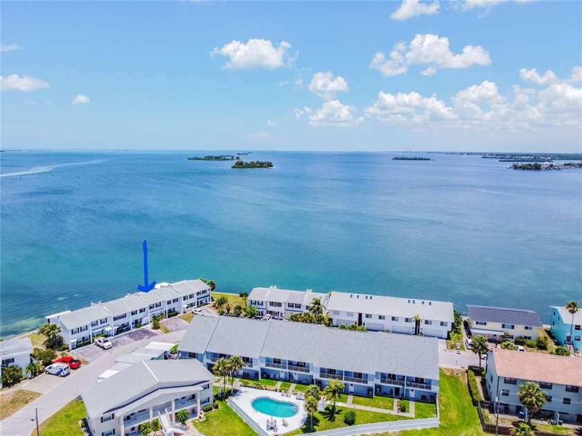 WOW--EXCEPTIONAL OPPORTUNITY TO OWN IN BEST LOCATION OF DUNEDIN - Beach Townhome/Townhouse for sale in Dunedin, Florida on Beachhouse.com
