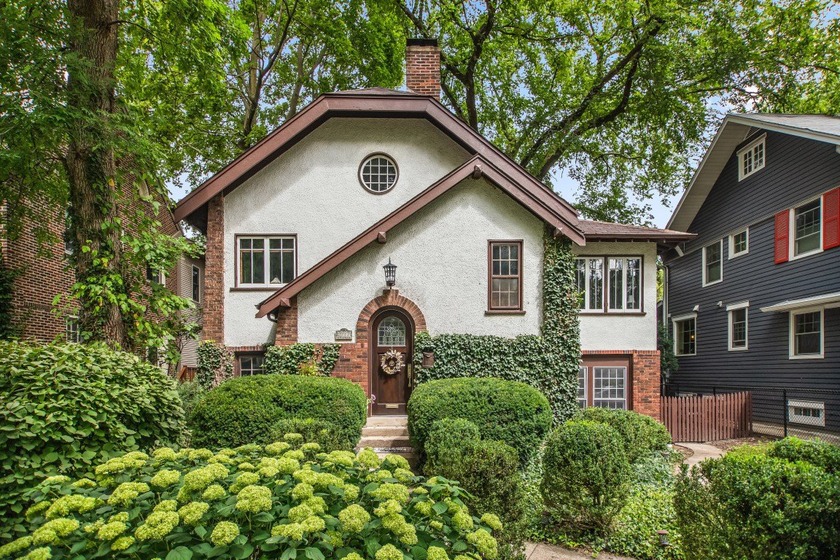 Special, one of a kind 4-bedroom Tudor home on stellar block in - Beach Home for sale in Evanston, Illinois on Beachhouse.com