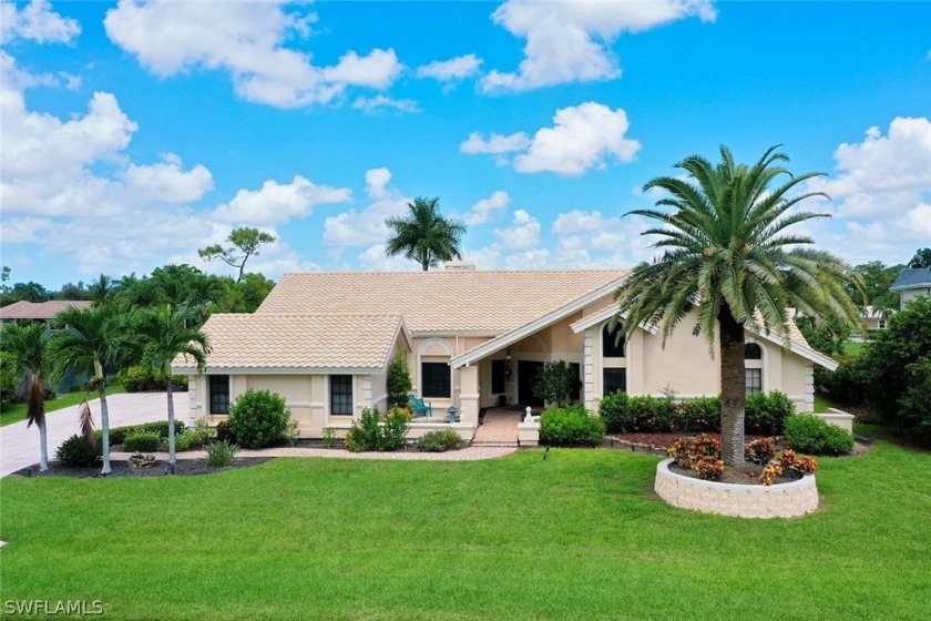 Rare offering in Fiddlesticks. 5 bedrooms, 5 baths, over 4,000 - Beach Home for sale in Fort Myers, Florida on Beachhouse.com